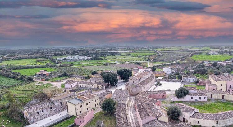San Giovanni Suèrgiu Domus Deiana Case Vacanza מראה חיצוני תמונה