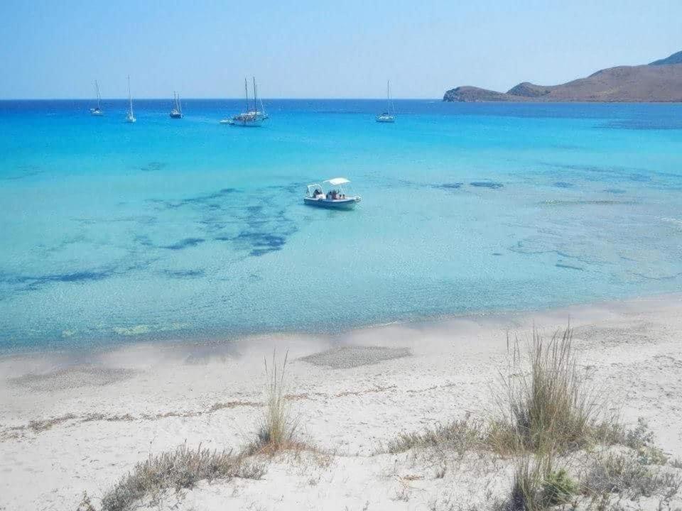 San Giovanni Suèrgiu Domus Deiana Case Vacanza מראה חיצוני תמונה
